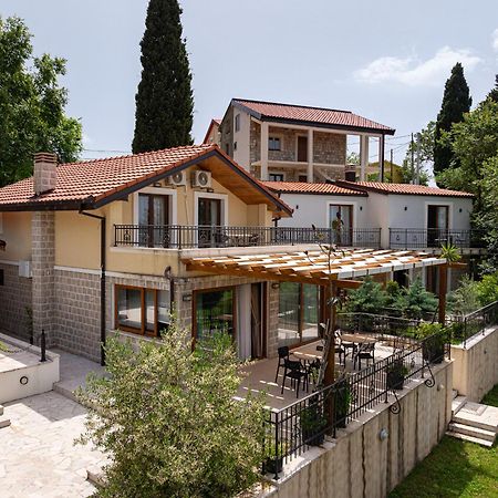 Sunset & Sunrise Villas In Stanisici-Two Villas With Common Pool Budva Exteriér fotografie
