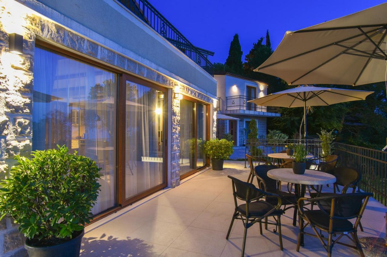 Sunset & Sunrise Villas In Stanisici-Two Villas With Common Pool Budva Exteriér fotografie