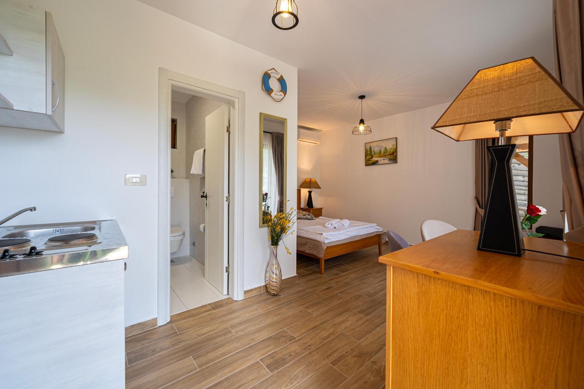 Sunset & Sunrise Villas In Stanisici-Two Villas With Common Pool Budva Exteriér fotografie