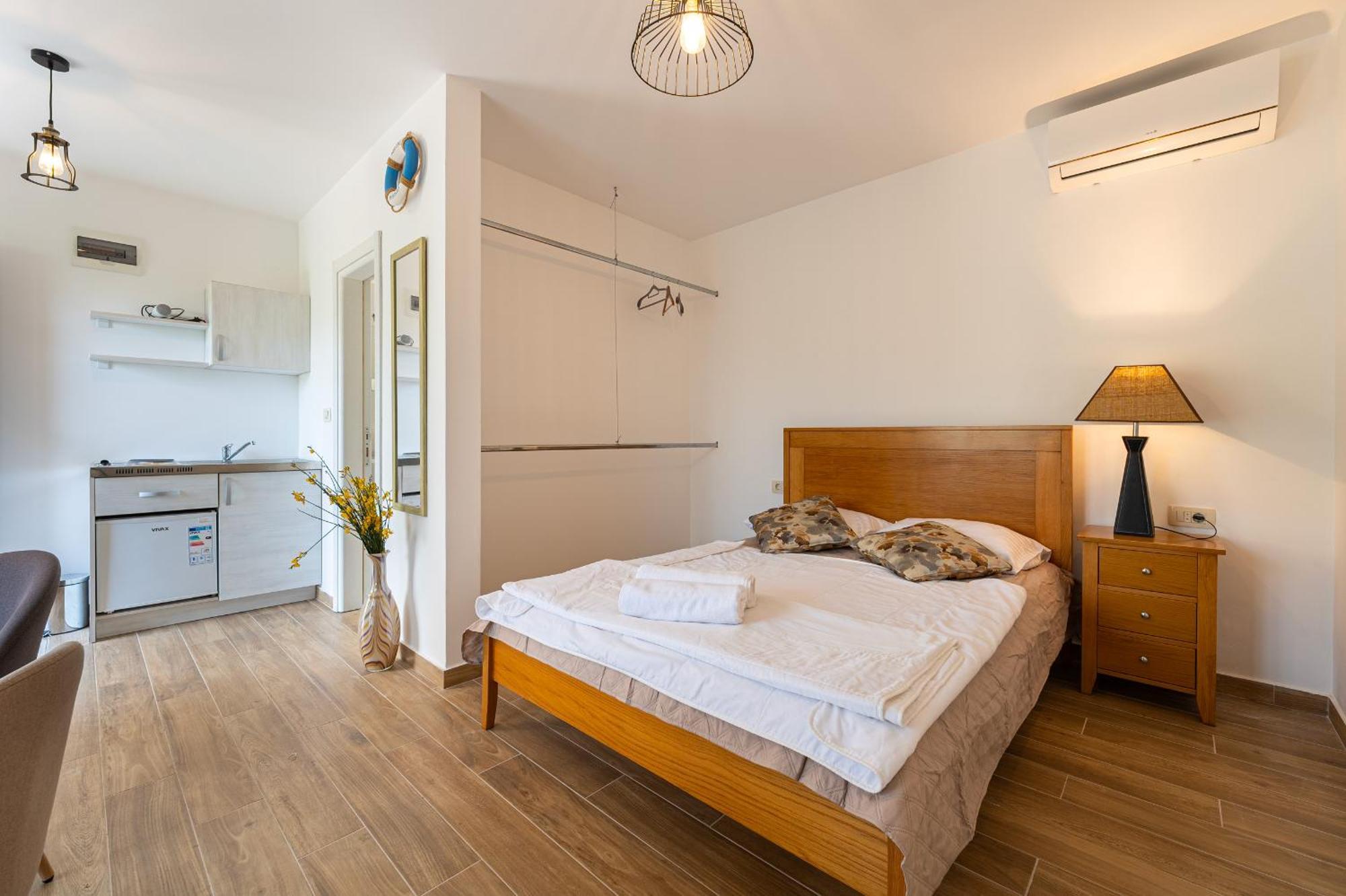 Sunset & Sunrise Villas In Stanisici-Two Villas With Common Pool Budva Exteriér fotografie