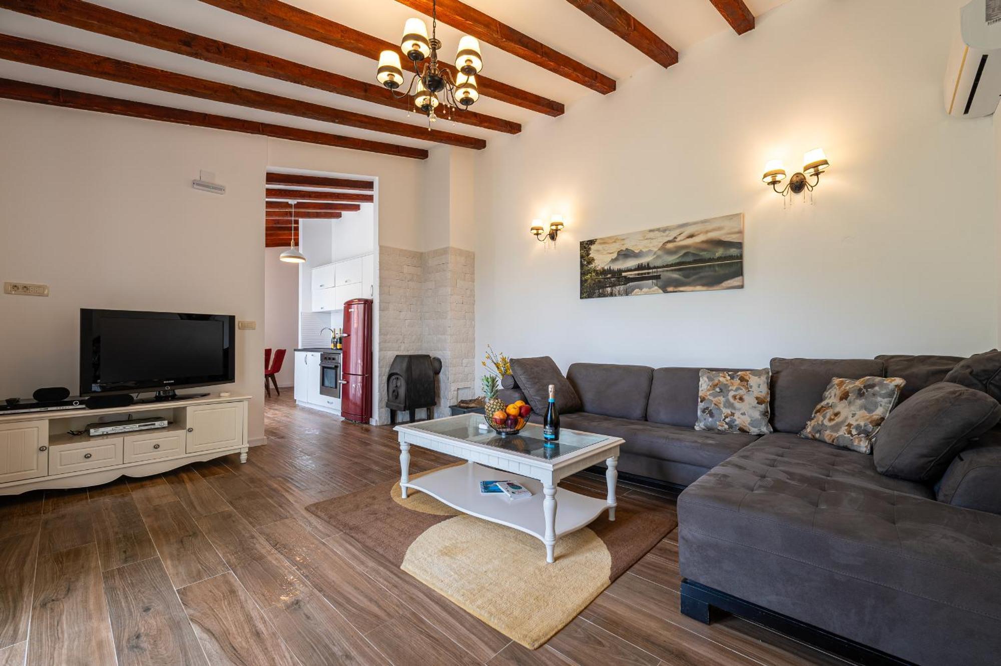 Sunset & Sunrise Villas In Stanisici-Two Villas With Common Pool Budva Exteriér fotografie