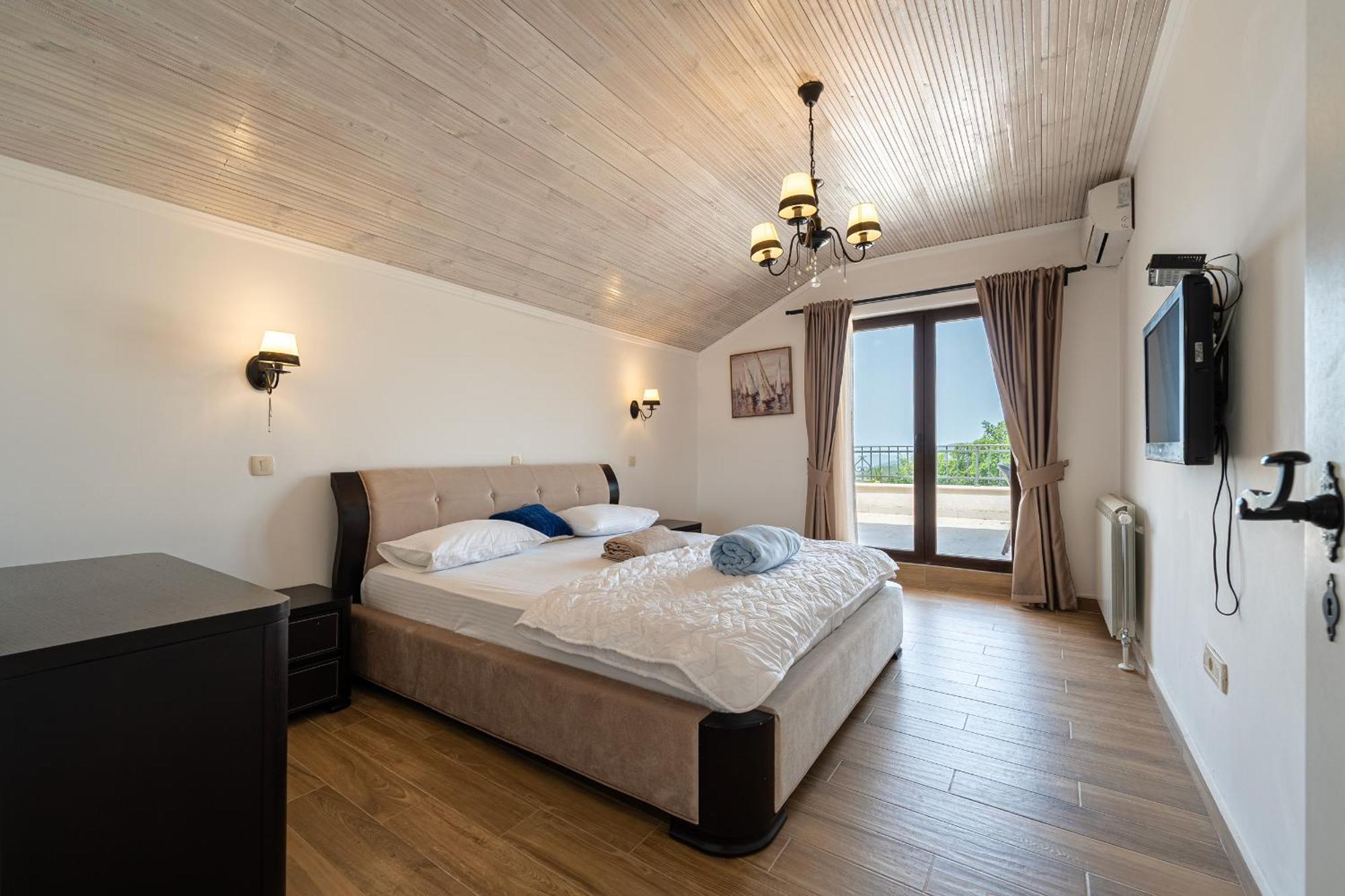 Sunset & Sunrise Villas In Stanisici-Two Villas With Common Pool Budva Exteriér fotografie